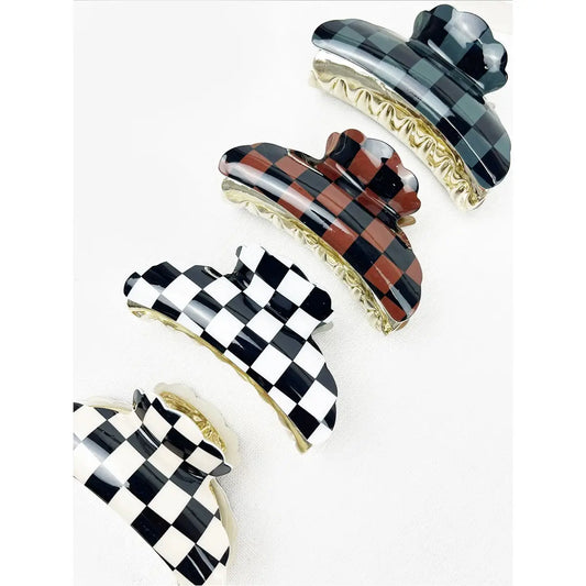 Checker Clip