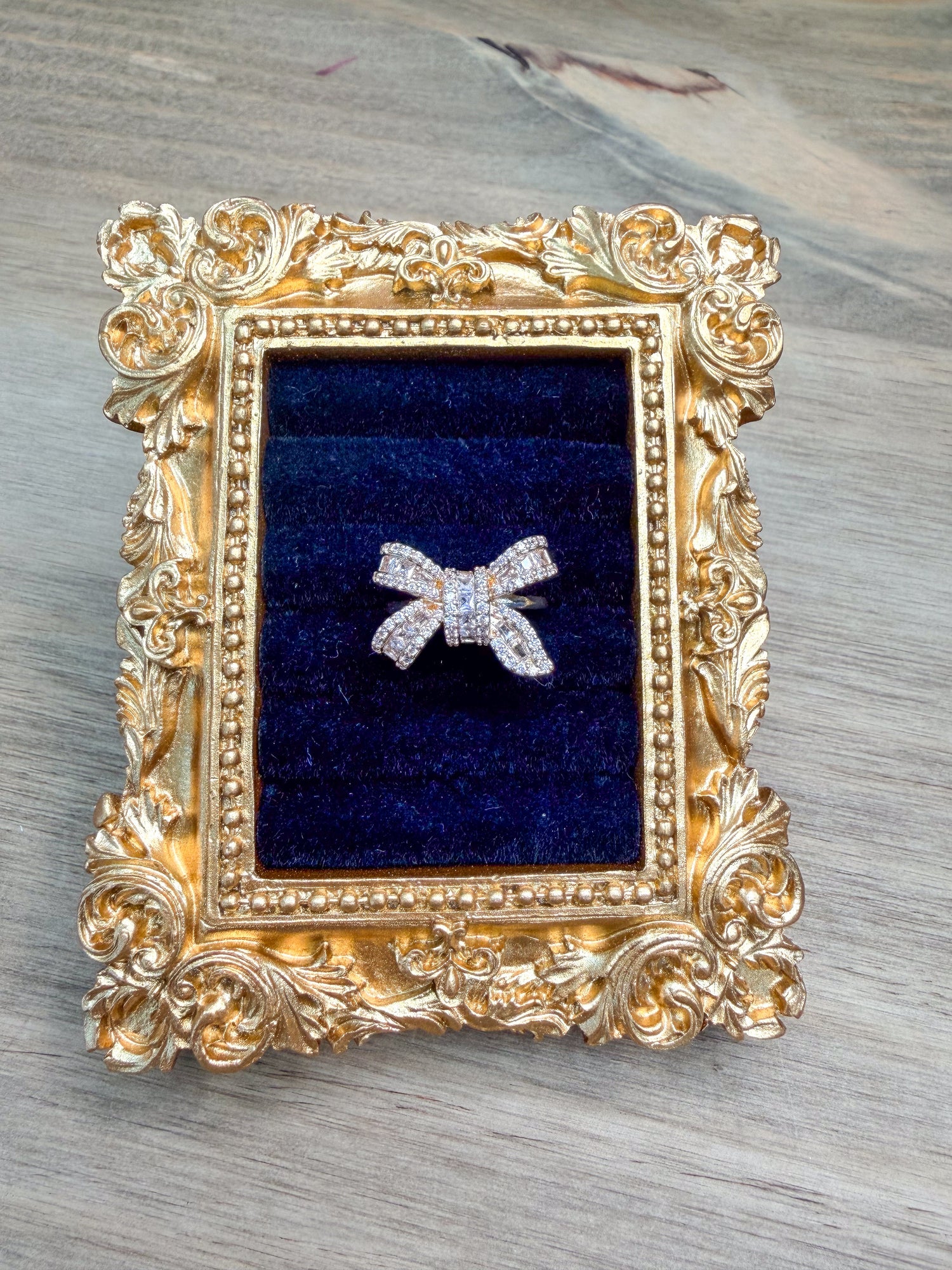 Jewelry, Shoes, Accessories & Gifts