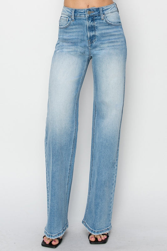 Risen Straight Jeans