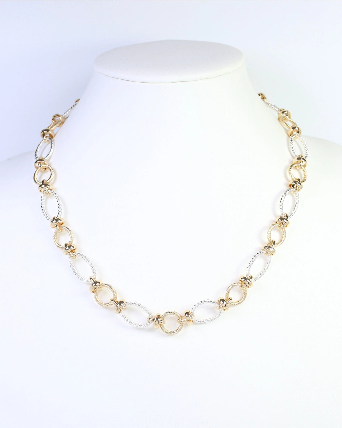 Aventura Necklace
