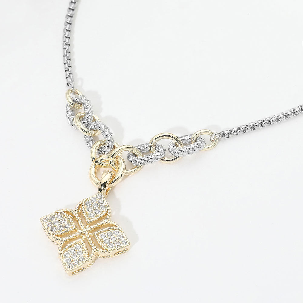 Clover Necklace